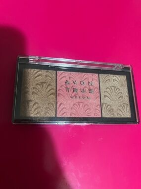 Avon True Color Sandy Beach Bronzing Palette Highlighting Trio